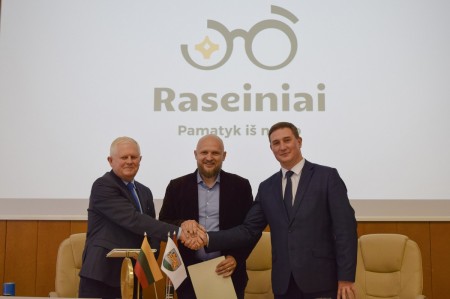 Ilgai laukta akimirka – pasirašyta sutartis dėl Raseinių rajono kultūros centro pastato rekonstravimo
