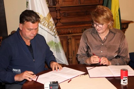 Kaimo bendruomenė „Palukštys“ pasirašė bendradarbiavimo sutartį
