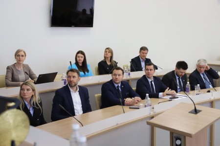 Raseinių rajone viešėjęs ekonomikos ir inovacijų ministras su komanda aptarė verslo plėtrą, investicijas ir Šiluvos perspektyvas 