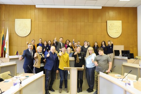 Raseiniškiai išbandė Mero ir Tarybos narių kėdes
