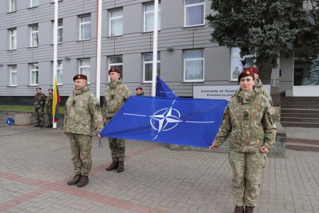 Raseinių miesto „Žemaičio“ aikštėje paminėta dar viena svarbi sukaktis – 20 metų Lietuvos narystei NATO! 