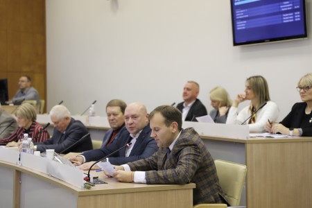 Raseinių rajono savivaldybės tarybos sprendimai: socialinė pagalba, kelių priežiūra ir turto valdymas