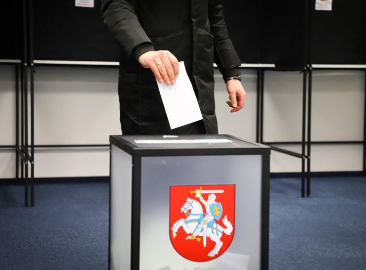 Jau rytoj prasidės balsavimas iš anksto Prezidento rinkimų antrajame ture