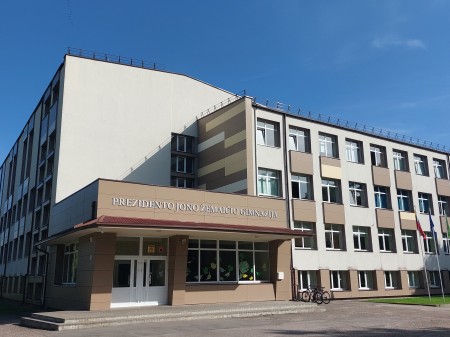 Prezidento Jono Žemaičio gimnazija paskirta 2025–2026 mokslo metų brandos egzaminų bazine mokykla