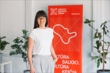 0004_lietuvos-kulturos-tarybos-pirmininke-asta-pakarklyte_1738065605-c8258fe9c676adc38c7d509093cda3dc.jpg